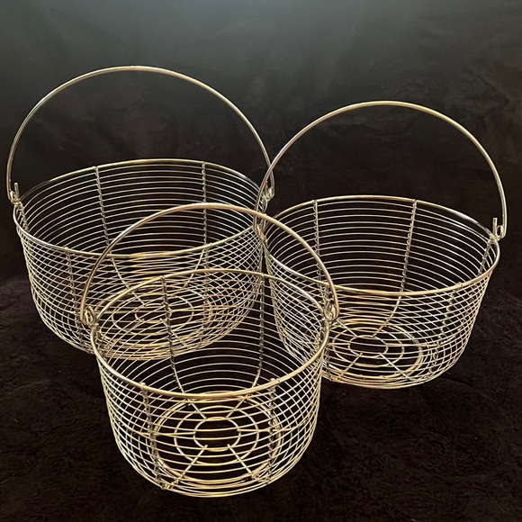 Other - Set of 3 nesting wire baskets with handles